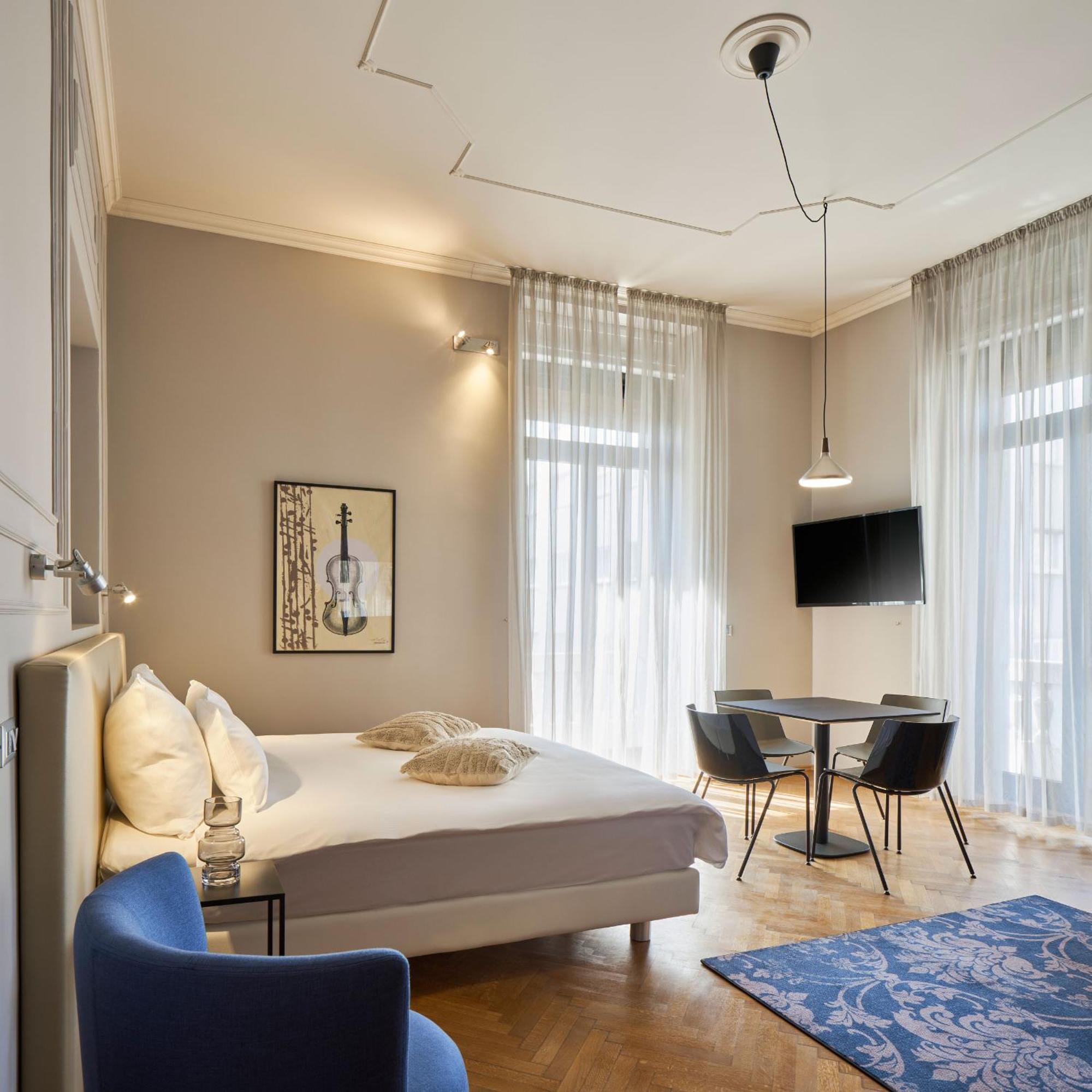 Urbanauts Beletages Sonata Apartment ตรีเอสเต ภายนอก รูปภาพ